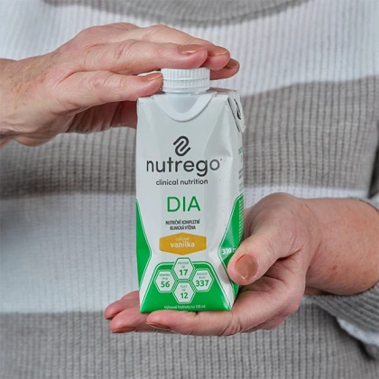 Nutrego DIA 12 x 330 ml o smaku orzechowym - płynna dieta dla diabetyków