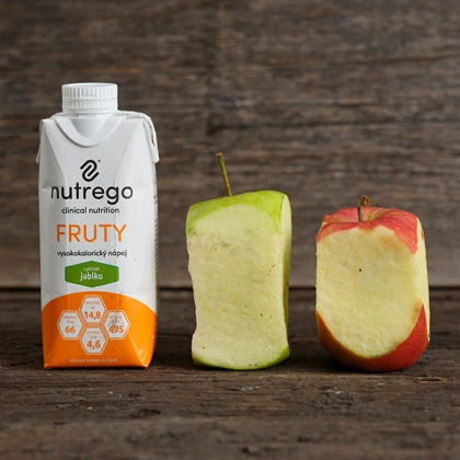 Nutrego FRUTY 330 ml jabłko (12 szt.) KRÓTKA DATA